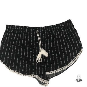 Mystic Apparel lounge Shorts size Large Elastic waist and embroidery trim